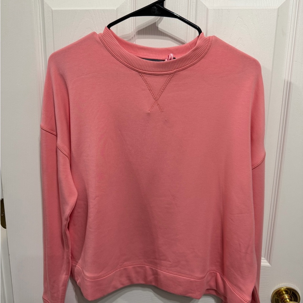 Vineyard Vines Dreamcloth Crewneck. Cayman.
